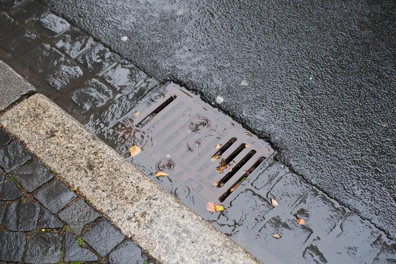 Blocked Drains Responsibility in Crawley West Sussex